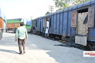 रेलवे ने रचा इतिहास: पहली बार अमूल दूध की 20 वैगन वाली मालगाड़ी गुजरात से जम्मू-कश्मीर पहुंची