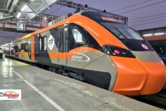 जम्मू-श्रीनगर वंदे भारत ट्रेन 30 अप्रैल को 20 कोच के साथ शुरू, रेल मंत्री अश्विनी वैष्णव दिखाएंगे हरी झंडी