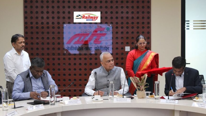 रेलवे फ्रेट कॉरिडोर प्रोजेक्ट को टेक्नोलॉजी बूस्ट, DFCCIL ने ICFAI के साथ किया MoU, AI और रोबोटिक्स पर फोकस