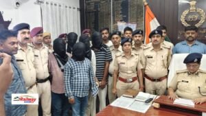 सीतामढ़ी-हावड़ा एक्सप्रेस में ट्रॉली बैग चोरी गैंग का भंडाफोड़, मुजफ्फरपुर रेल पुलिस ने 5 गिरफ्तार किए